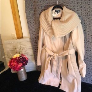 Women’s Wool blend Winter Coat - XL